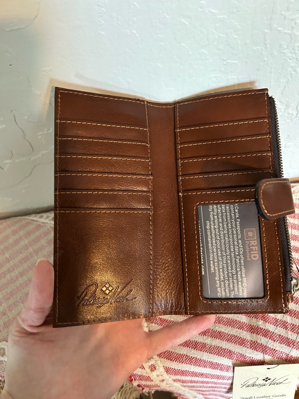 $99 MSRP Patricia Nash Nazari Leather Bifold Wallet in the Prairie Rose floral - Picture 4 of 7